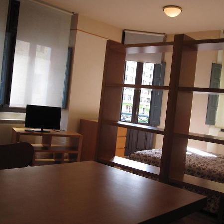 Apartamentos Legazpi 坎加斯德尔纳尔塞亚 外观 照片