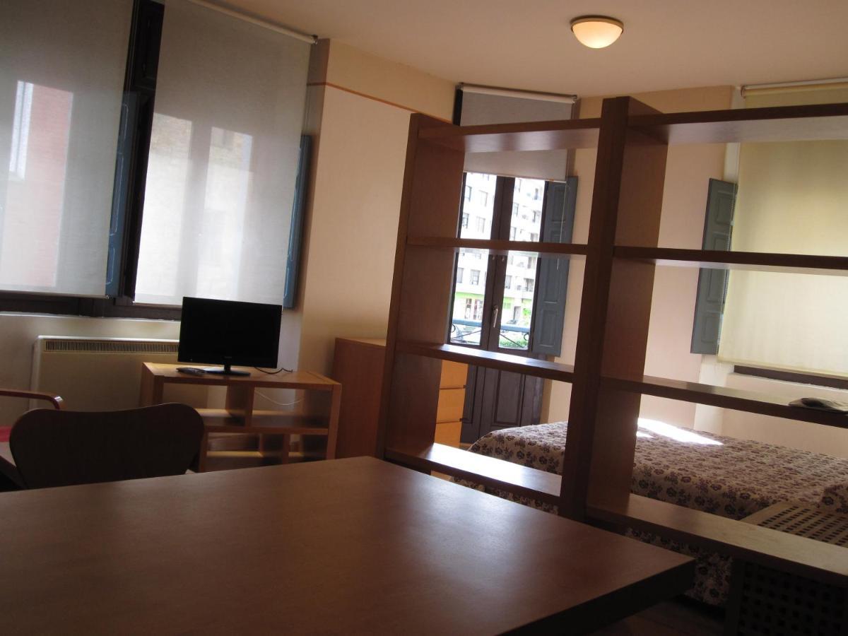 Apartamentos Legazpi 坎加斯德尔纳尔塞亚 外观 照片